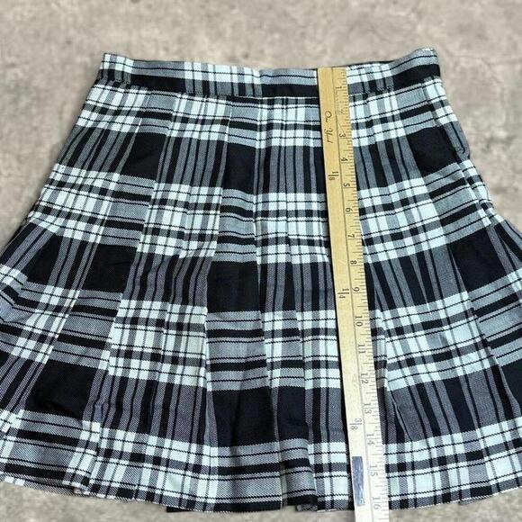 grunge goth y2k vintage plaid mini skirt street code sz 7/8 black white buckle - Picture 6 of 7